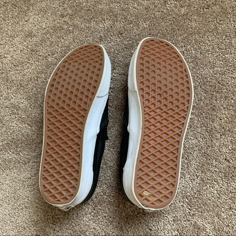 Vans - Picture 6 of 6